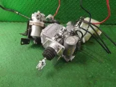 Главный тормозной цилиндр TOYOTA AQUA 4721052030 NHP10 1NZ-FXE