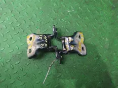 Петля дверная TOYOTA BB NCP30, передняя правая