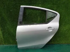Дверь TOYOTA AQUA NHP10, задняя левая