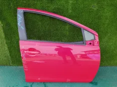 Дверь TOYOTA AQUA NHP10, передняя правая