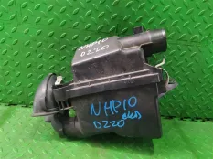 Корпус воздушного фильтра TOYOTA AQUA NHP10 1NZ-FXE