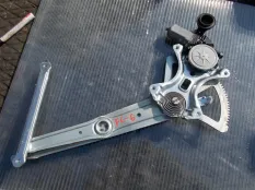 Стеклоподъемник TOYOTA FJ CRUISER 8572035140 GSJ15, передний левый