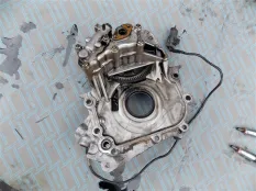 Масляный насос MAZDA TITAN RF6C14100 SYF6T RF