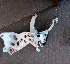 Ролик раздвижной двери TOYOTA SPADE NCP141 1NZ-FE, левый