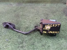 Педаль газа ISUZU BIGHORN UBS73GW 4JX1