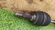 Привод NISSAN BASSARA JNU30 KA24DE, передний правый