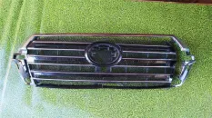 Решетка радиатора TOYOTA LAND CRUISER URJ202