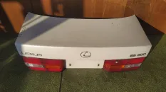 Крышка багажника TOYOTA WINDOM MCV20