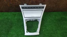 Консоль кпп BMW X3 E83