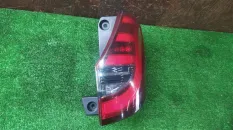 Стоп-сигнал TOYOTA NOAH ZWR90W, правый
