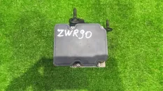 Блок ABS TOYOTA NOAH ZWR90W 2ZR-FXE