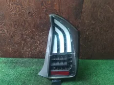 Стоп-сигнал TOYOTA PRIUS ZVW30, правый