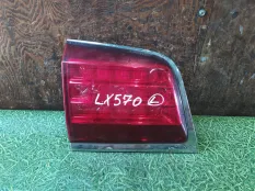 Стоп-вставка LEXUS LX570 URJ201, левая