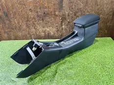 Бардачок между сиденьями TOYOTA COROLLA NZE121