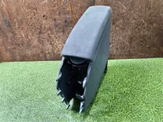 Бардачок между сиденьями TOYOTA PRIUS ZVW30