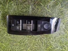 Блок упр. стеклоподьемниками MAZDA 3 BP5P, передний правый