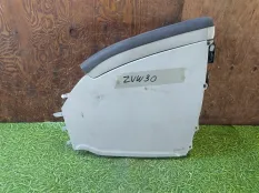 Бардачок между сиденьями TOYOTA PRIUS ZVW30