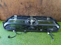 Решетка радиатора TOYOTA RAV4 AXAH52