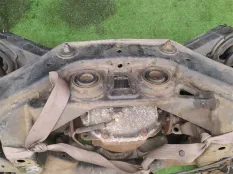 Балка подвески MITSUBISHI PAJERO V75W 6G74, задняя