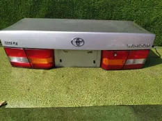 Крышка багажника TOYOTA WINDOM MCV20