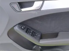 Дверь AUDI A4 B8, передняя правая