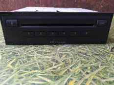 Cd-чейнджер AUDI A4 8X0035110C B8