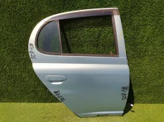 Дверь TOYOTA VITZ SCP10, задняя правая