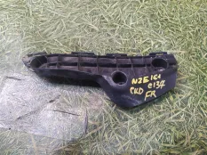 Крепление бампера TOYOTA COROLLA AXIO 5211512470 NZE161, переднее правое