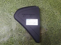Пластик торпеды AUDI TT 8S0857086B 8S, правый