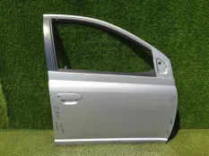 Дверь TOYOTA PLATZ SCP11, передняя правая