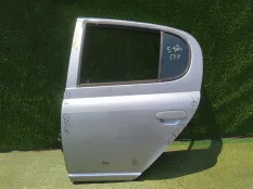 Дверь TOYOTA VITZ SCP10, задняя левая