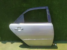 Дверь TOYOTA MARK II GX110, задняя правая
