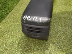 Бардачок между сиденьями TOYOTA MARK X GRX120