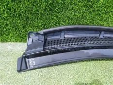 Жабо TOYOTA PRIUS ALPHA ZVW40
