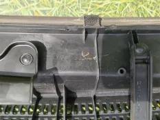 Жабо TOYOTA PRIUS ALPHA ZVW40