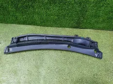 Жабо TOYOTA PRIUS ALPHA ZVW40