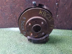 Ступица NISSAN SERENA KBC23 SR20DE, передняя правая