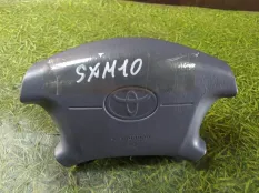 Airbag водительский TOYOTA IPSUM SXM10