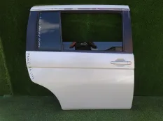 Дверь TOYOTA ISIS ANM10, задняя правая