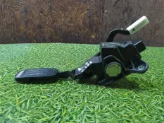 Педаль газа HONDA VEZEL RU1