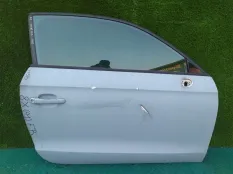 Дверь AUDI A1 8X, передняя правая