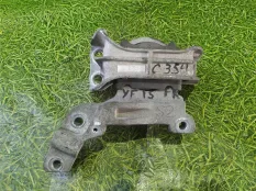 Подушка двигателя NISSAN JUKE YF15 HR15DE, правая