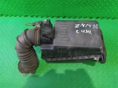 Корпус воздушного фильтра TOYOTA ISIS ZNM10 1ZZ-FE
