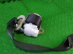 Ремень безопасности TOYOTA SIENTA NCP175G, правый