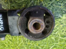 Подушка двигателя TOYOTA AQUA NHP10 1NZ-FXE, задняя