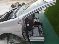 Nose cut TOYOTA AQUA 2012 NHP10 1NZ-FXE