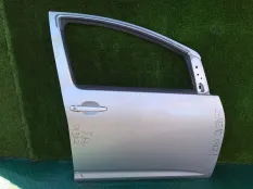 Дверь TOYOTA WISH ANE10, передняя правая