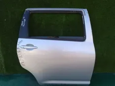Дверь TOYOTA WISH ANE10, задняя правая