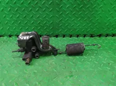 Распределитель тормозной MAZDA BONGO SK82V