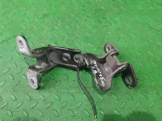 Петля дверная TOYOTA YARIS CROSS MXPB10, передняя правая